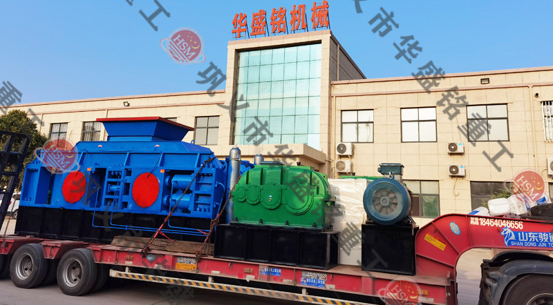 液壓巖石破碎機發貨現場